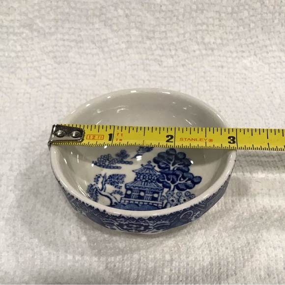 Willow Woods Ware Butter Pat/Pin dish. In great condition no chips. - Picture 4 of 5